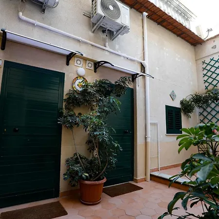 Bella Sicilia شقة *